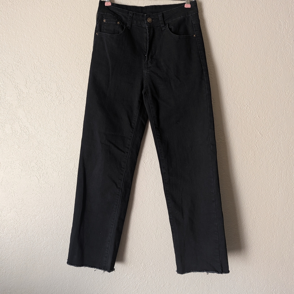 Amazon Essentials Women's Black Straight Leg Jeans 0093